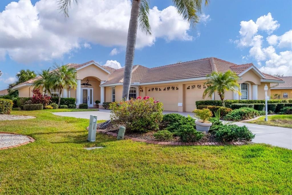 На продажу: $400,000 (3 спален, 2 ванн, 2006 Квадратных фут)