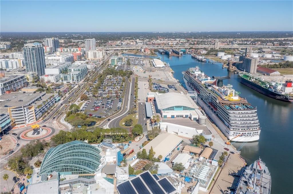 For Sale: $659,900 (2 beds, 2 baths, 1590 Square Feet)