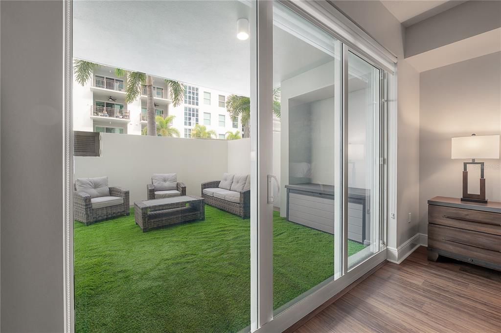 For Sale: $659,900 (2 beds, 2 baths, 1590 Square Feet)