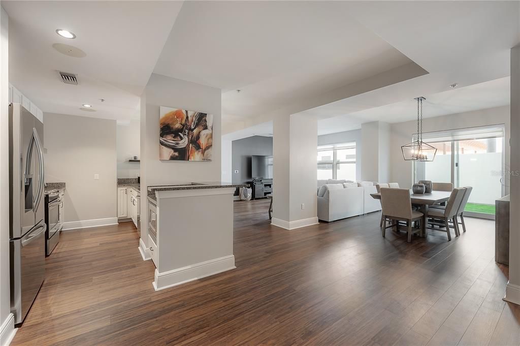 For Sale: $659,900 (2 beds, 2 baths, 1590 Square Feet)