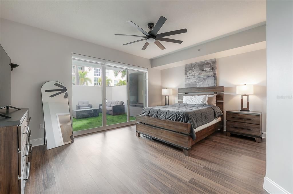 For Sale: $659,900 (2 beds, 2 baths, 1590 Square Feet)