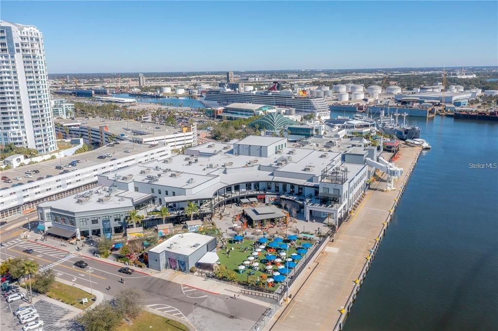 For Sale: $659,900 (2 beds, 2 baths, 1590 Square Feet)