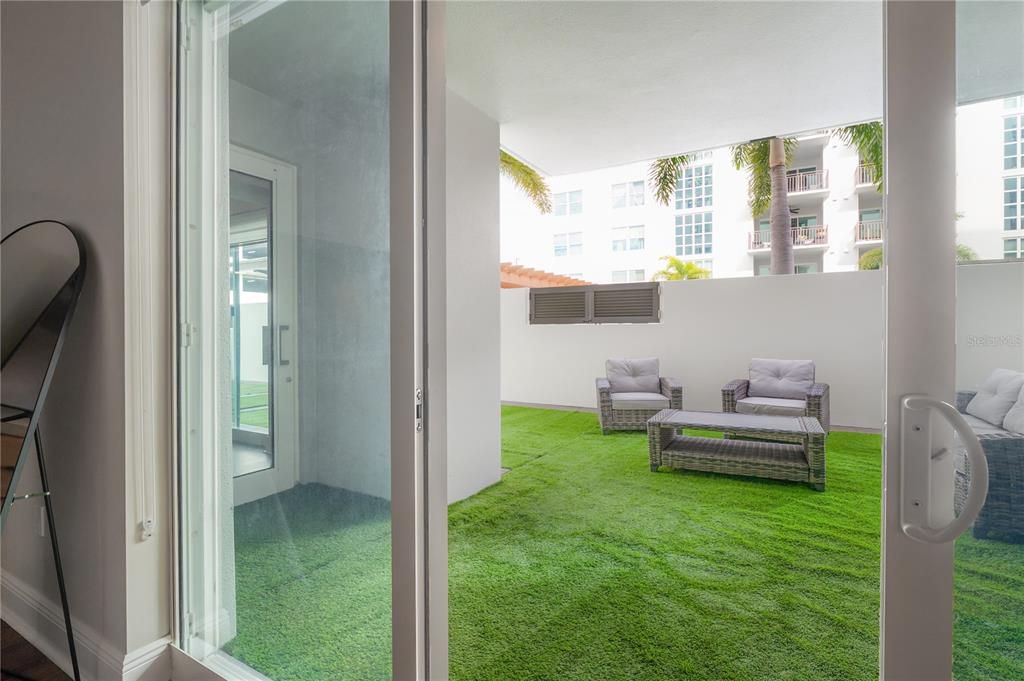 For Sale: $659,900 (2 beds, 2 baths, 1590 Square Feet)