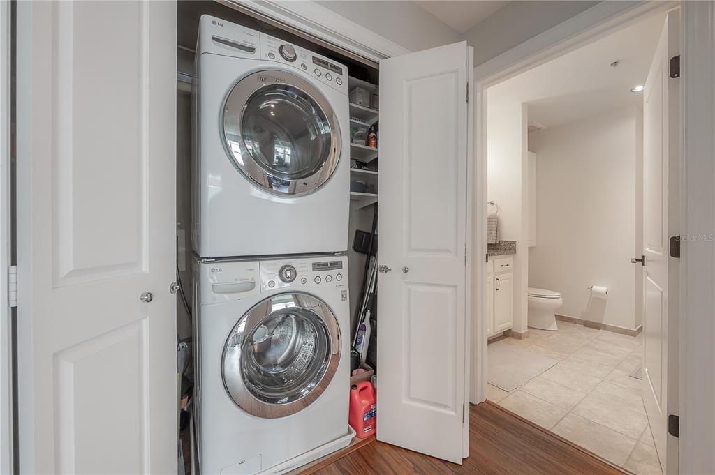 For Sale: $659,900 (2 beds, 2 baths, 1590 Square Feet)