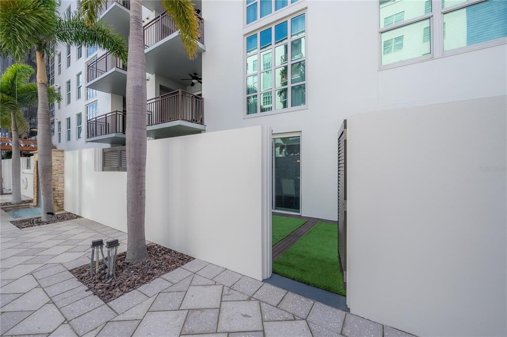 For Sale: $659,900 (2 beds, 2 baths, 1590 Square Feet)