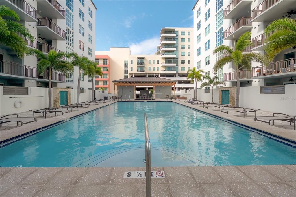 For Sale: $659,900 (2 beds, 2 baths, 1590 Square Feet)