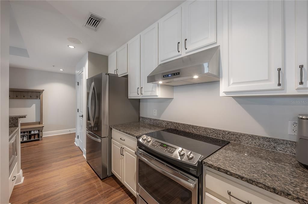 For Sale: $659,900 (2 beds, 2 baths, 1590 Square Feet)