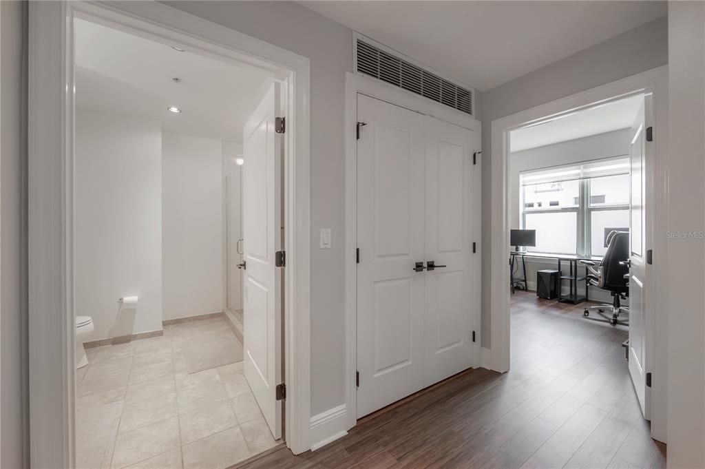 For Sale: $659,900 (2 beds, 2 baths, 1590 Square Feet)