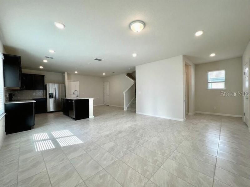 For Rent: $2,145 (3 beds, 2 baths, 2072 Square Feet)