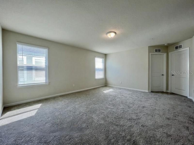 For Rent: $2,145 (3 beds, 2 baths, 2072 Square Feet)