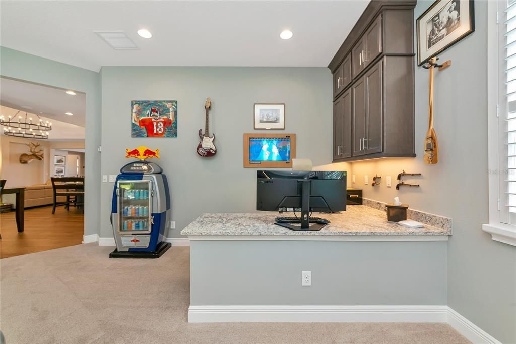 For Sale: $1,190,000 (4 beds, 4 baths, 3400 Square Feet)