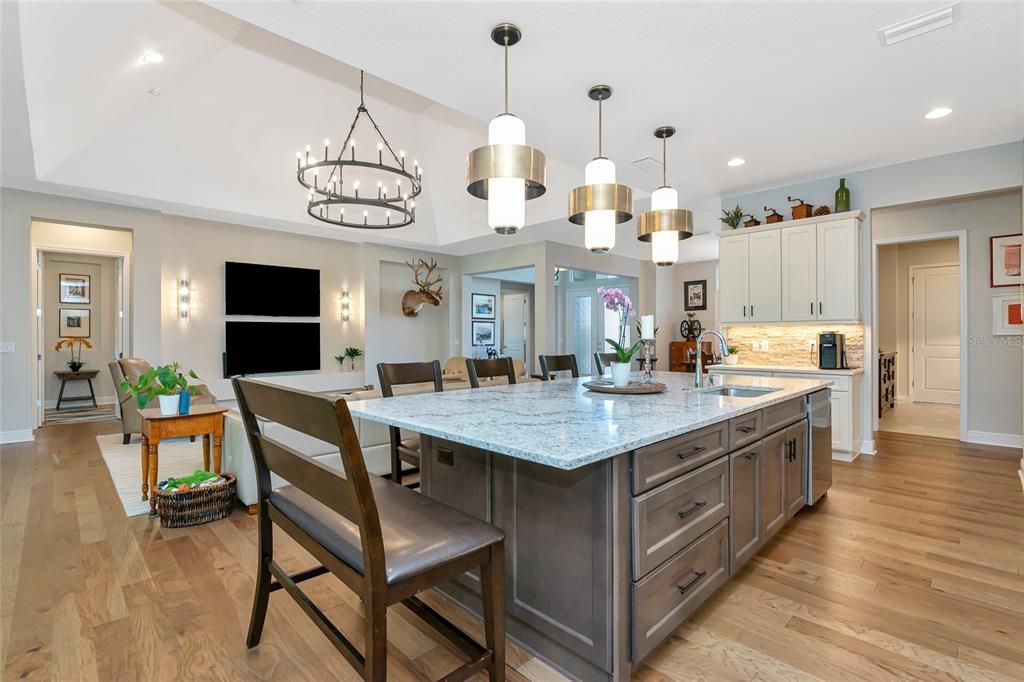 For Sale: $1,190,000 (4 beds, 4 baths, 3400 Square Feet)