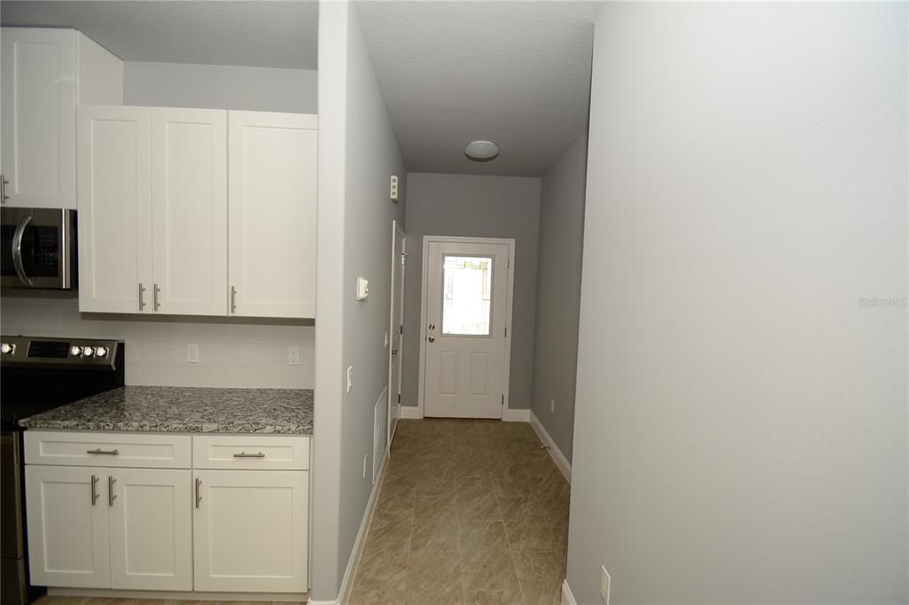 For Rent: $1,775 (3 beds, 2 baths, 1206 Square Feet)