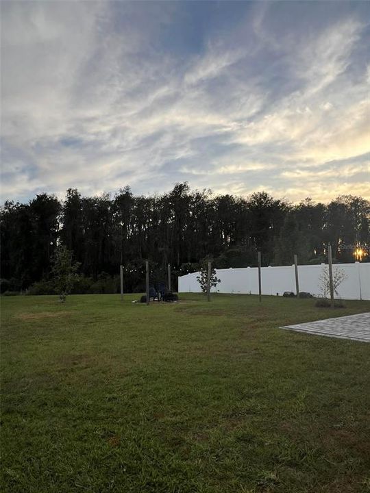 合同活跃: $349,999 (4 贝兹, 2 浴室, 1696 平方英尺)