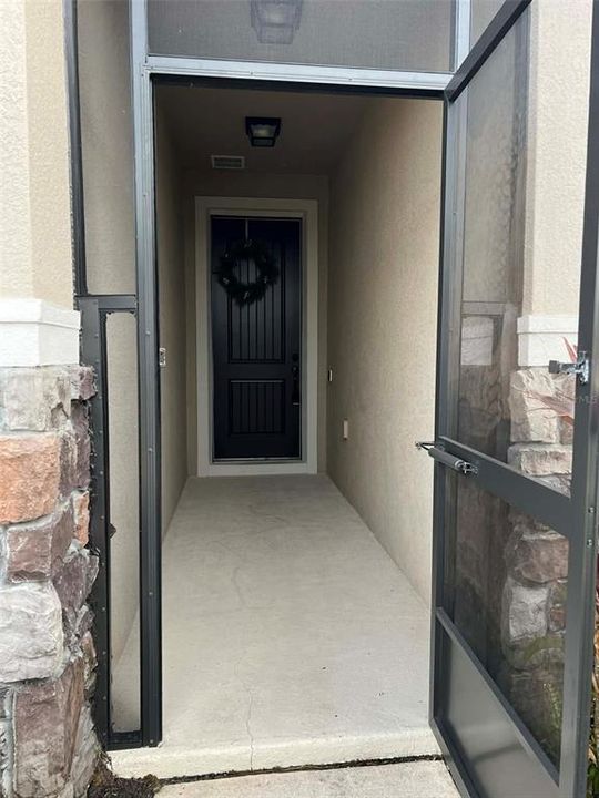 合同活跃: $349,999 (4 贝兹, 2 浴室, 1696 平方英尺)