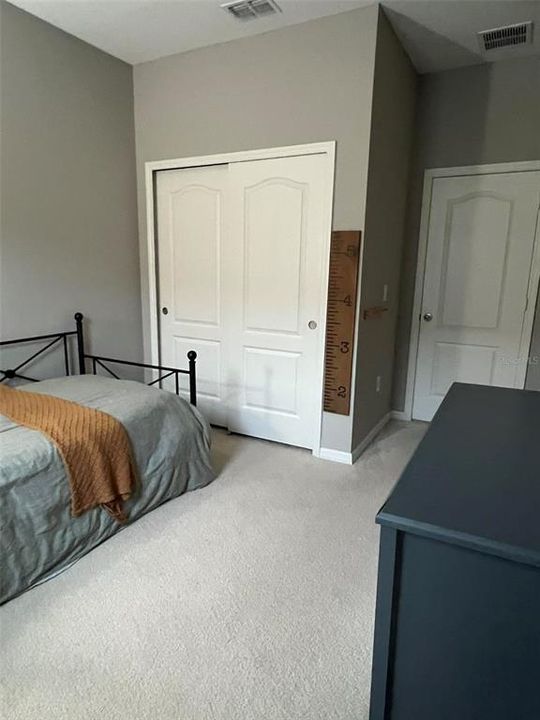 合同活跃: $349,999 (4 贝兹, 2 浴室, 1696 平方英尺)