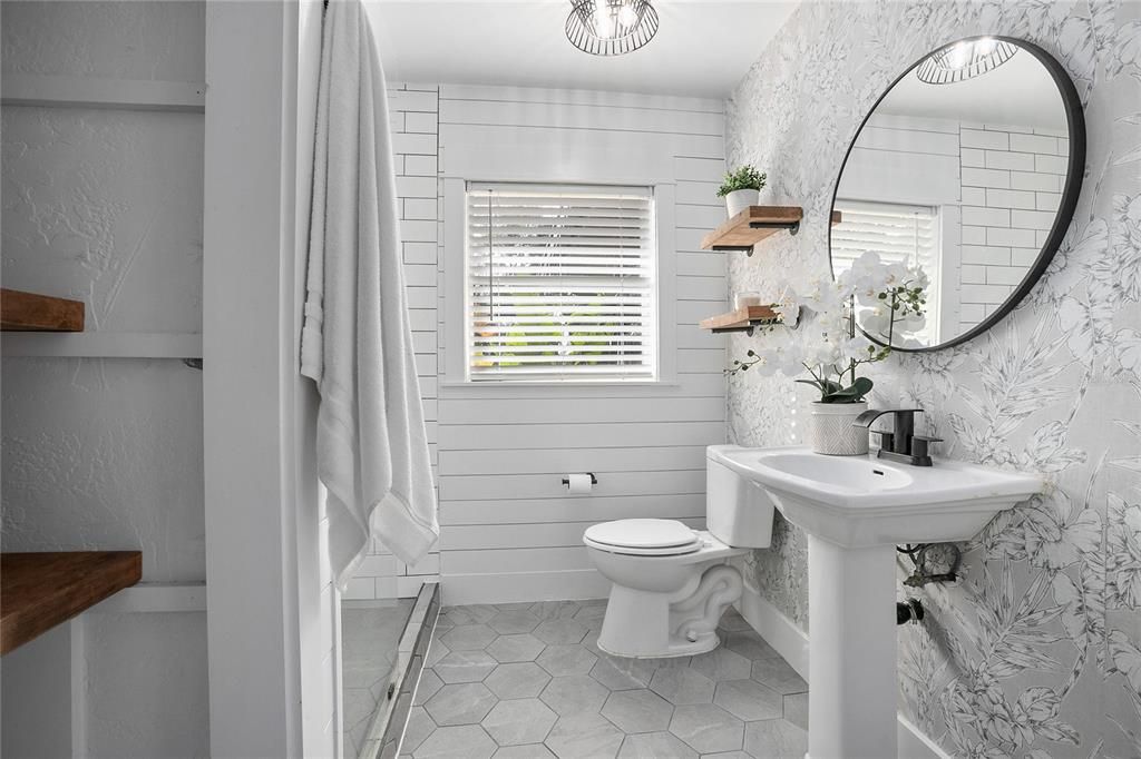 For Sale: $259,000 (3 beds, 2 baths, 1400 Square Feet)