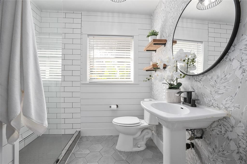 For Sale: $259,000 (3 beds, 2 baths, 1400 Square Feet)