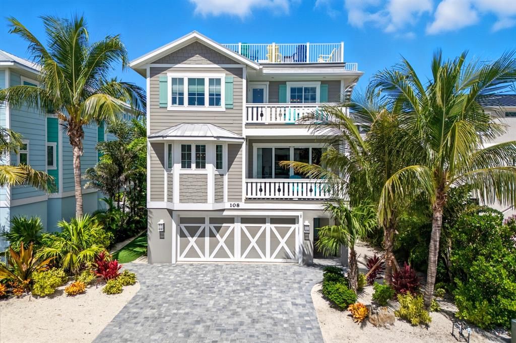 For Sale: $3,495,000 (7 beds, 6 baths, 3078 Square Feet)