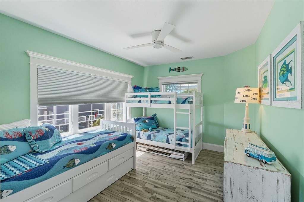 For Sale: $3,495,000 (7 beds, 6 baths, 3078 Square Feet)