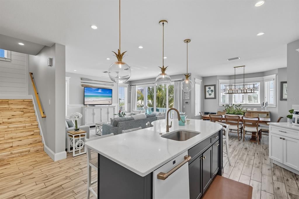 For Sale: $3,495,000 (7 beds, 6 baths, 3078 Square Feet)