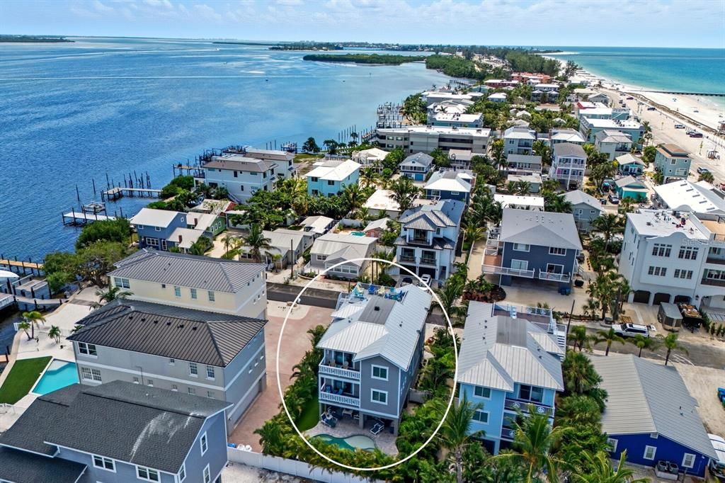 For Sale: $3,495,000 (7 beds, 6 baths, 3078 Square Feet)