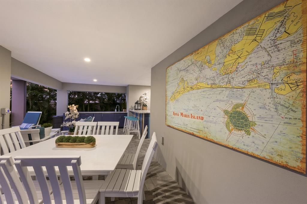 For Sale: $3,495,000 (7 beds, 6 baths, 3078 Square Feet)