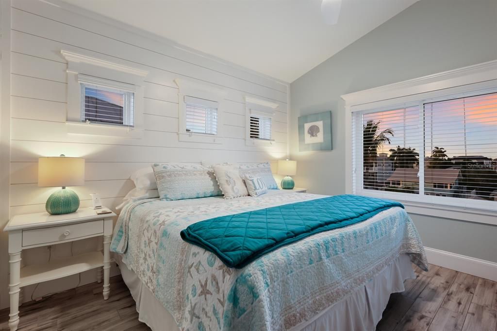 For Sale: $3,495,000 (7 beds, 6 baths, 3078 Square Feet)