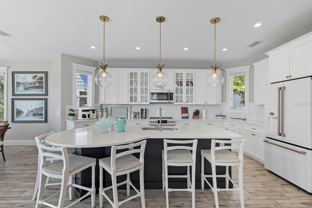 For Sale: $3,495,000 (7 beds, 6 baths, 3078 Square Feet)