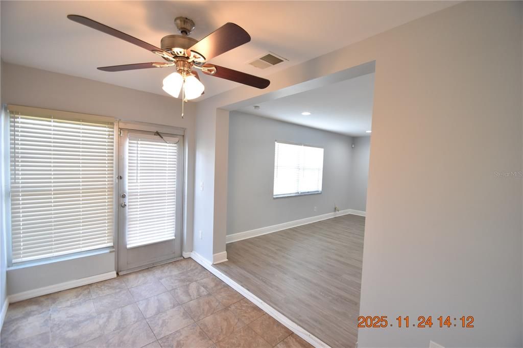 En Renta: $2,295 (2 camas, 2 baños, 1355 Pies cuadrados)