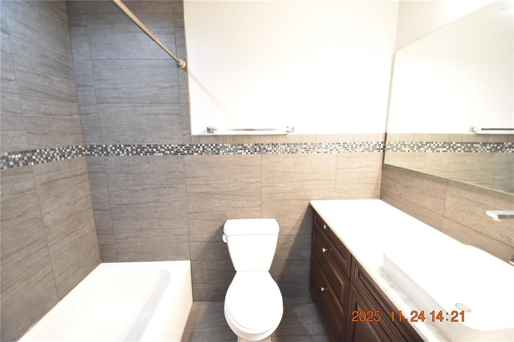 En Renta: $2,295 (2 camas, 2 baños, 1355 Pies cuadrados)