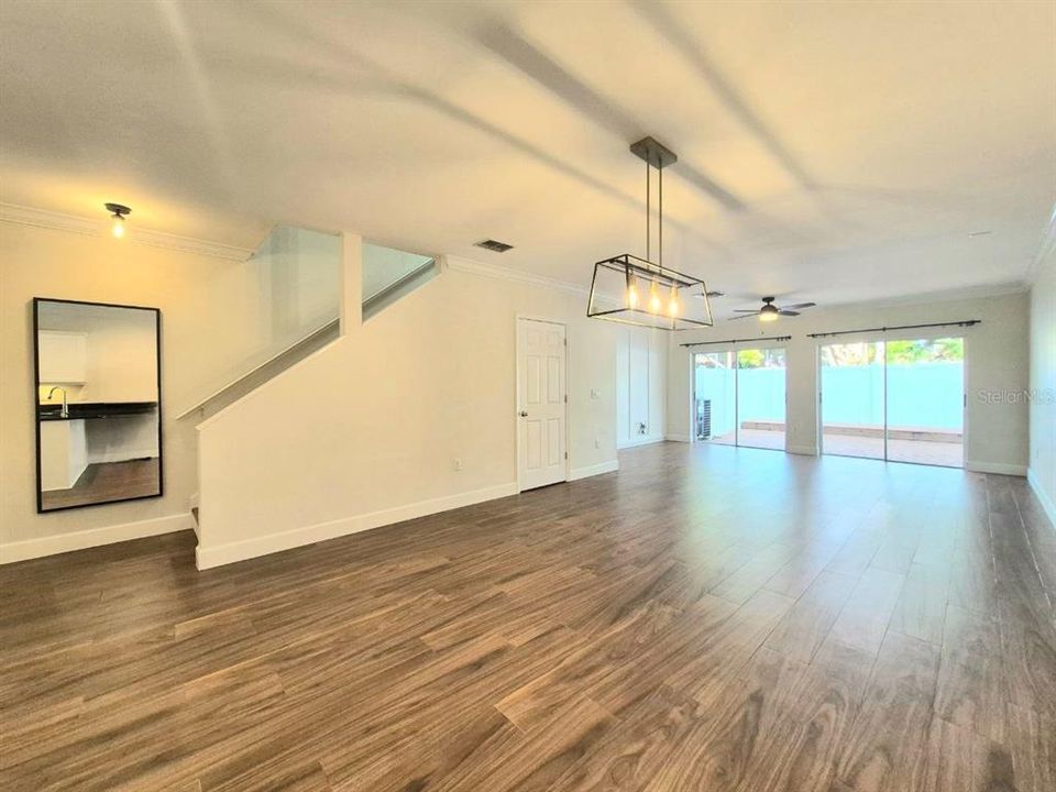 For Rent: $3,250 (2 beds, 2 baths, 1296 Square Feet)