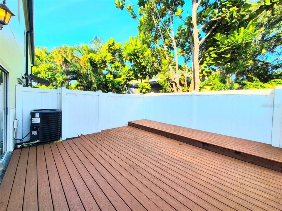 For Rent: $3,250 (2 beds, 2 baths, 1296 Square Feet)