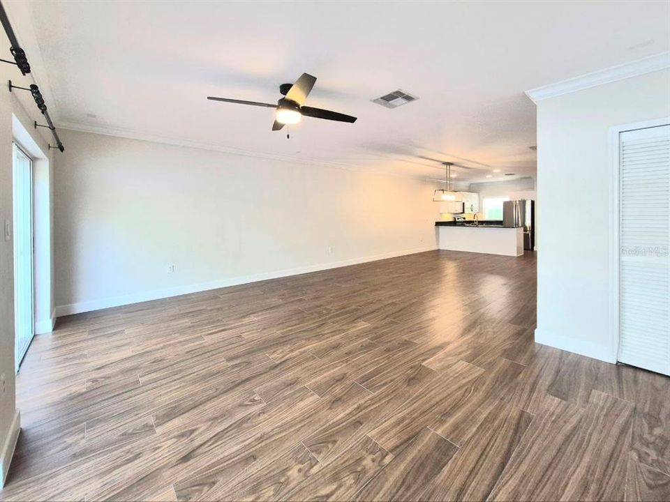 For Rent: $3,250 (2 beds, 2 baths, 1296 Square Feet)