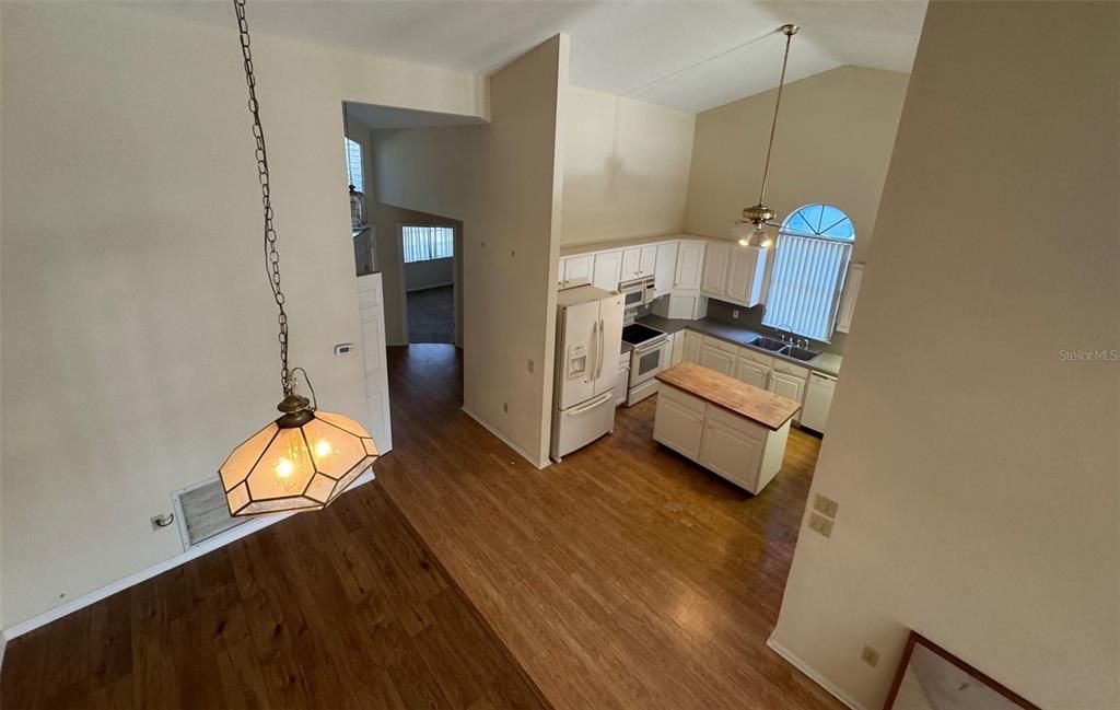 For Rent: $1,800 (3 beds, 2 baths, 1593 Square Feet)