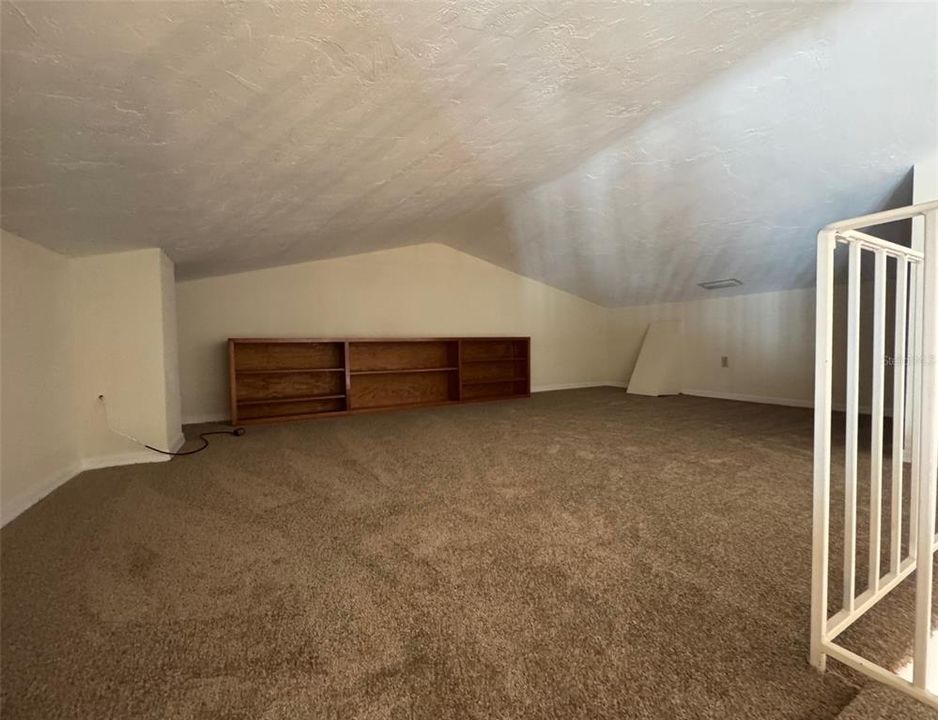 For Rent: $1,800 (3 beds, 2 baths, 1593 Square Feet)