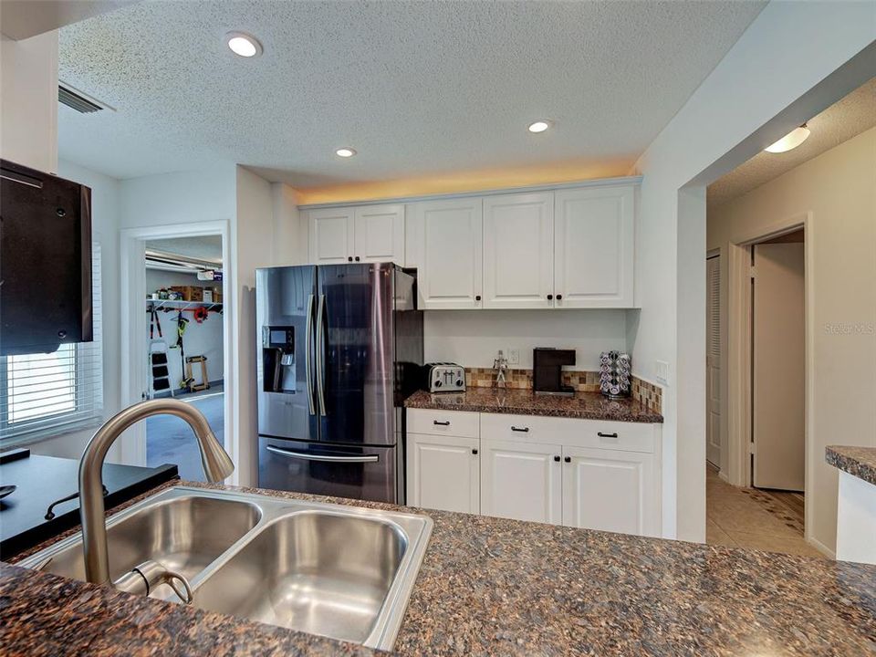 待售: $289,000 (2 贝兹, 2 浴室, 1410 平方英尺)