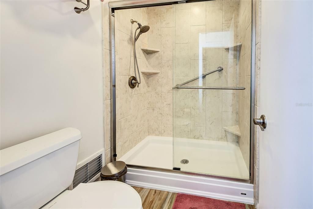 待售: $289,000 (2 贝兹, 2 浴室, 1410 平方英尺)