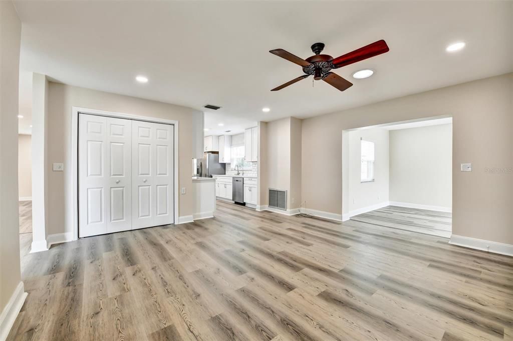 For Rent: $2,900 (4 beds, 2 baths, 1867 Square Feet)