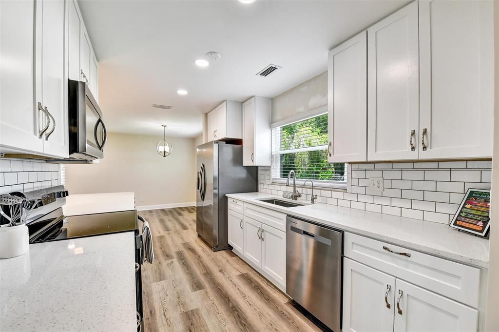 For Rent: $2,900 (4 beds, 2 baths, 1867 Square Feet)