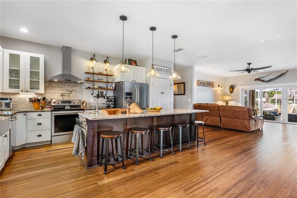 En Venta: $725,000 (3 camas, 2 baños, 1794 Pies cuadrados)