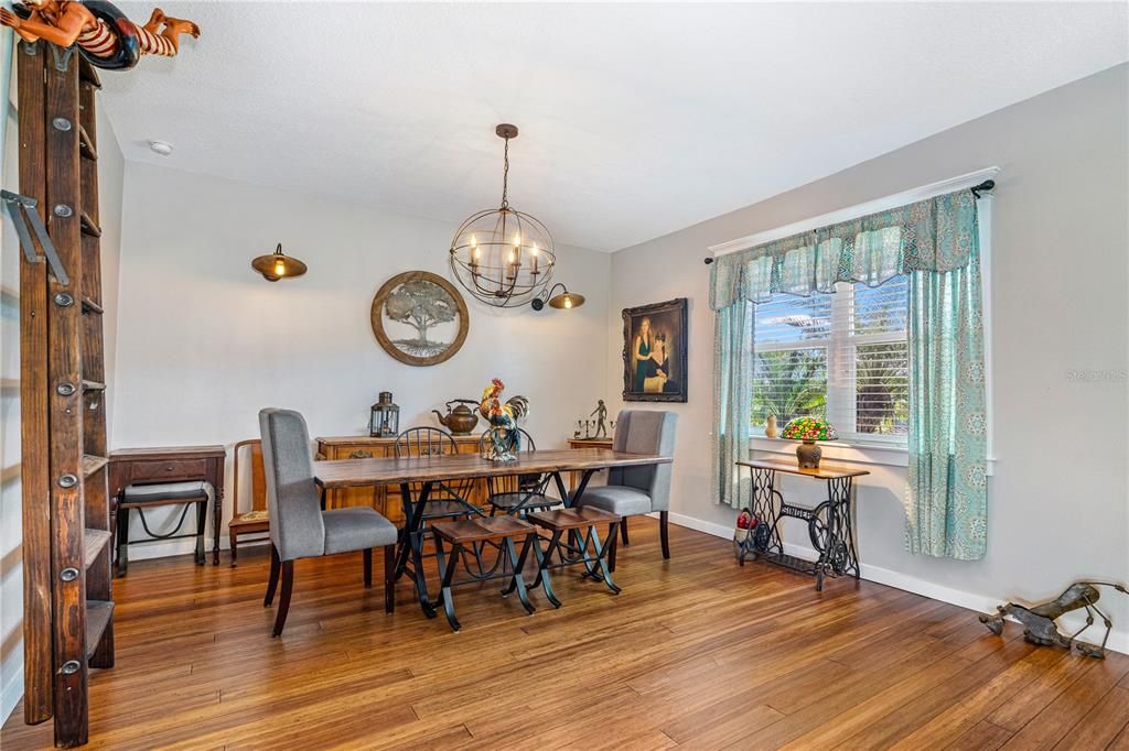 En Venta: $725,000 (3 camas, 2 baños, 1794 Pies cuadrados)