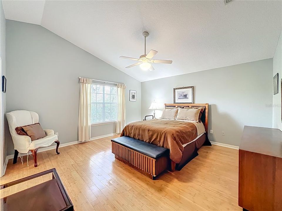 En Venta: $449,000 (3 camas, 2 baños, 1887 Pies cuadrados)