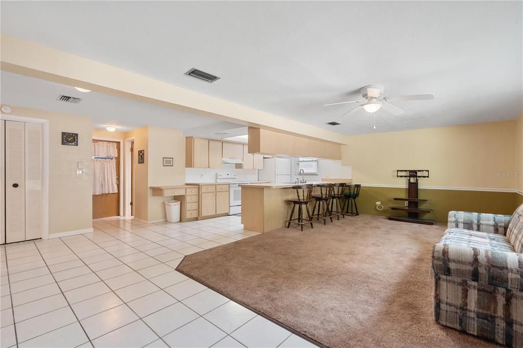 For Sale: $295,000 (3 beds, 2 baths, 1708 Square Feet)