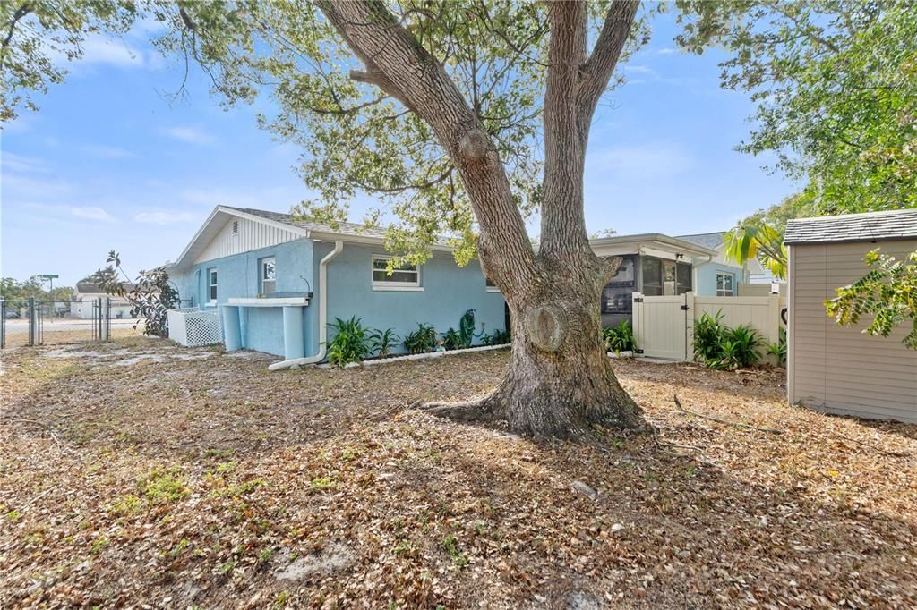 For Sale: $295,000 (3 beds, 2 baths, 1708 Square Feet)