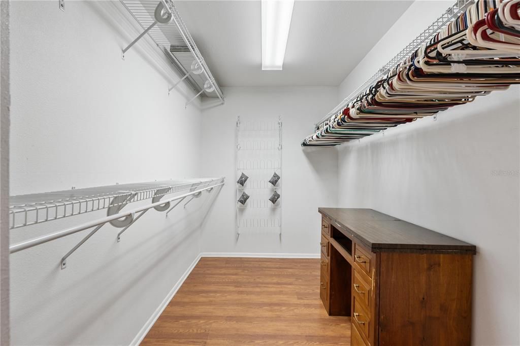 For Sale: $295,000 (3 beds, 2 baths, 1708 Square Feet)