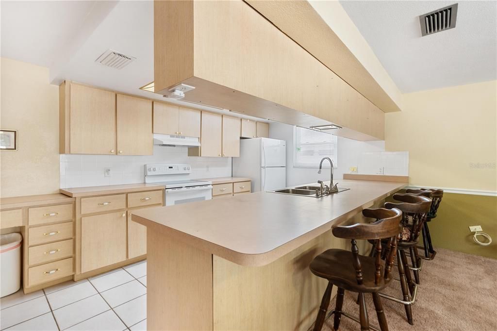 For Sale: $295,000 (3 beds, 2 baths, 1708 Square Feet)