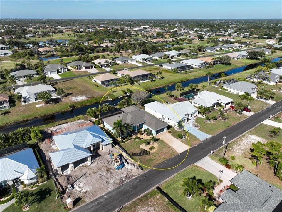 For Sale: $477,000 (3 beds, 2 baths, 2412 Square Feet)