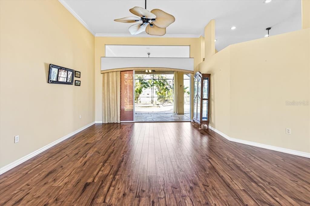 For Sale: $477,000 (3 beds, 2 baths, 2412 Square Feet)