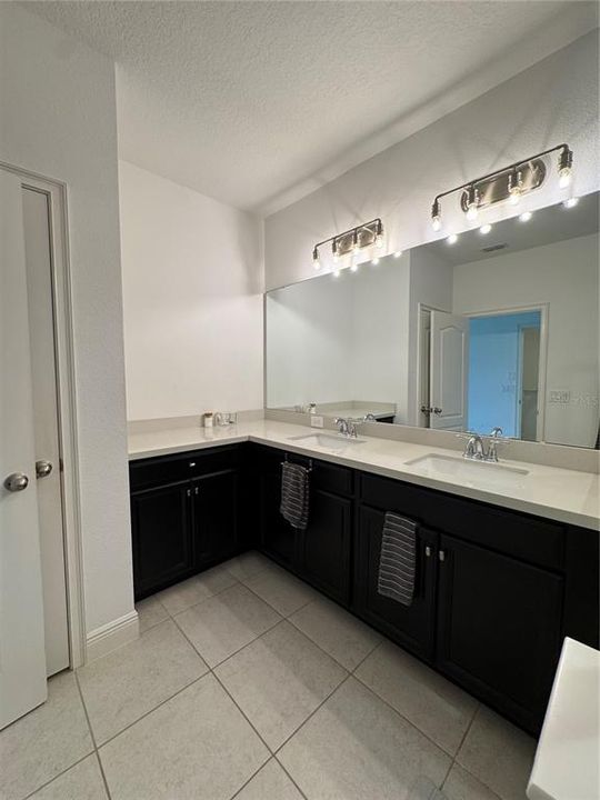 For Rent: $3,000 (4 beds, 3 baths, 1718 Square Feet)